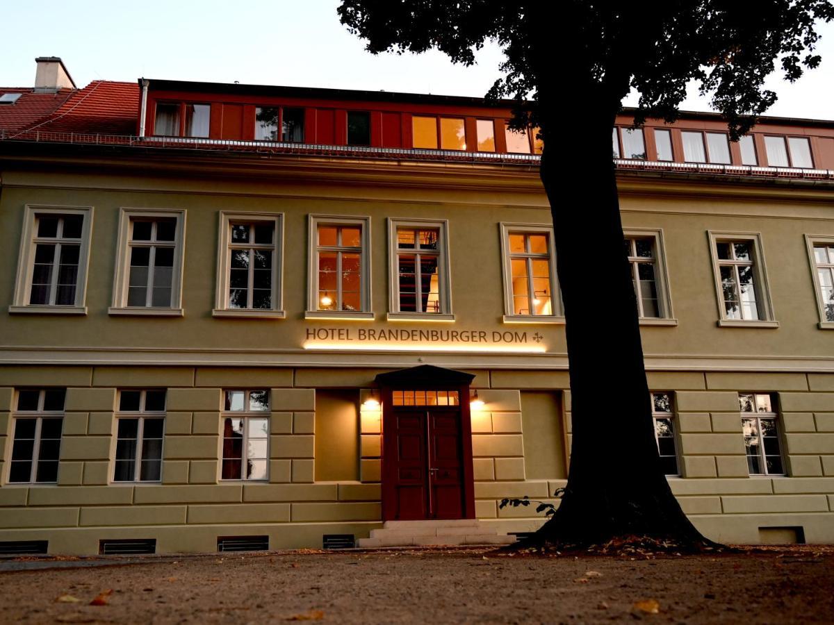 Hotel Brandenburger Dom Brandenburg  Bagian luar foto
