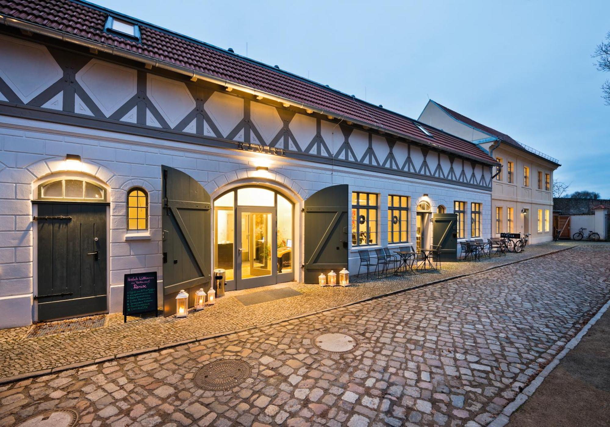 Hotel Brandenburger Dom Brandenburg  Bagian luar foto